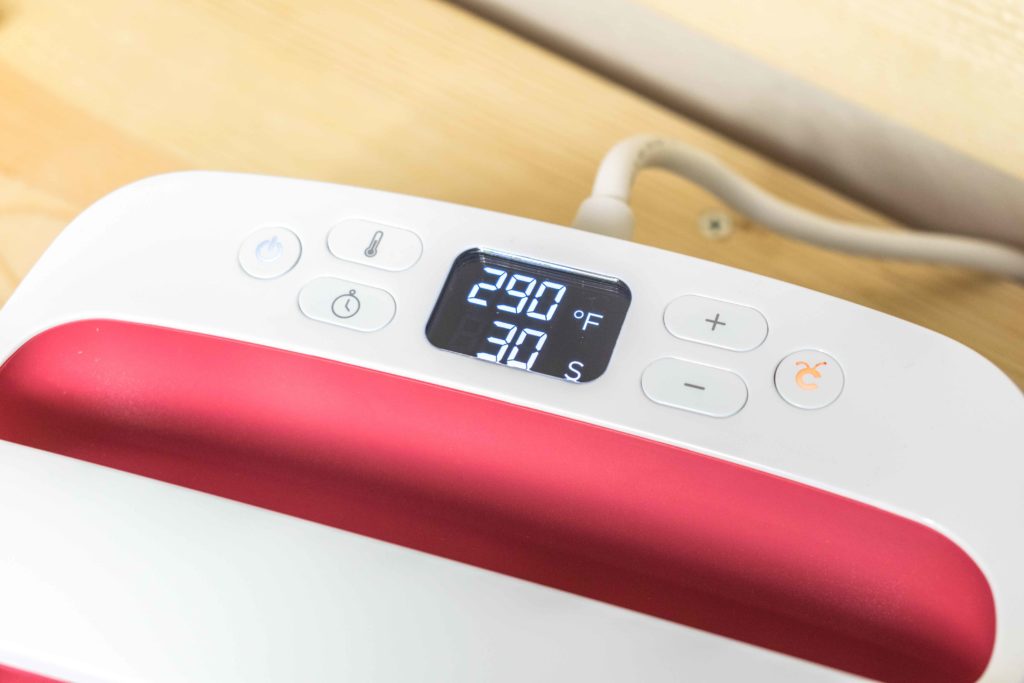 Cricut EasyPress 2 Review – Is it Worth it, do you need one? – Daydream  Into Reality