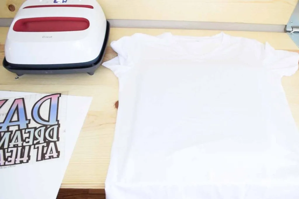 HOW TO MAKE CRICUT INFUSIBLE INK T-SHIRTS