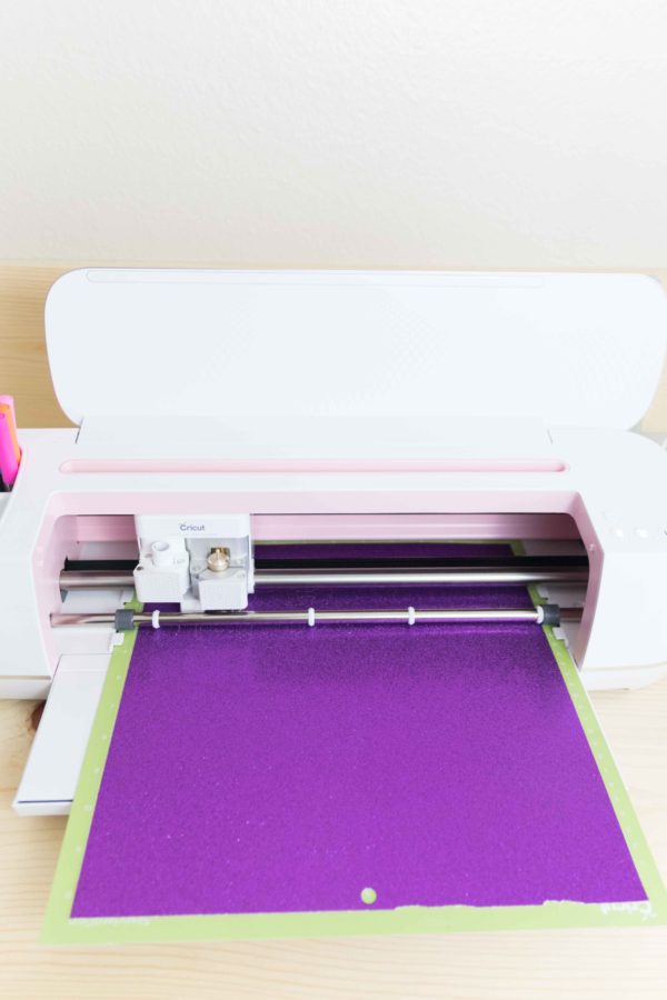 Cricut Maker cutting glitter cardstock