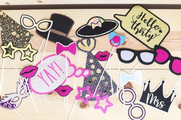 DIY Photo Booth Props with your Cricut +Free SVG Templates – Daydream ...