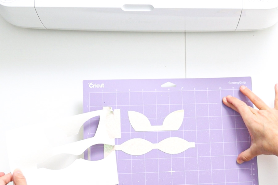 removing pieces from cricut mat