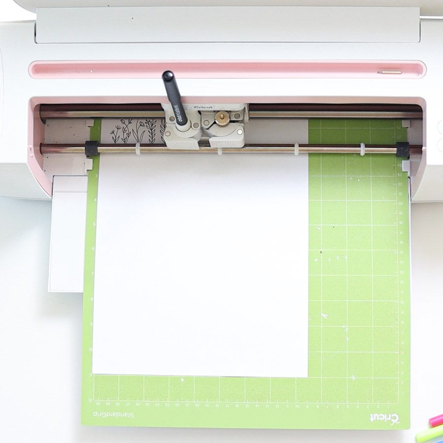 cutting and drawing with cricut maker