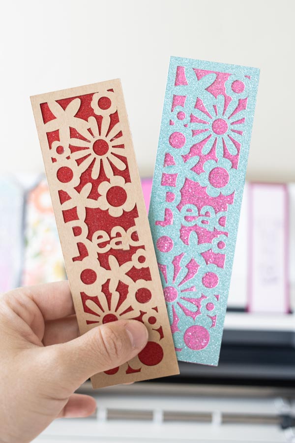 "Read" bookmarks in different colors