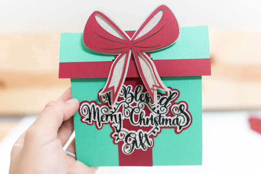 closed christmas card gift shape