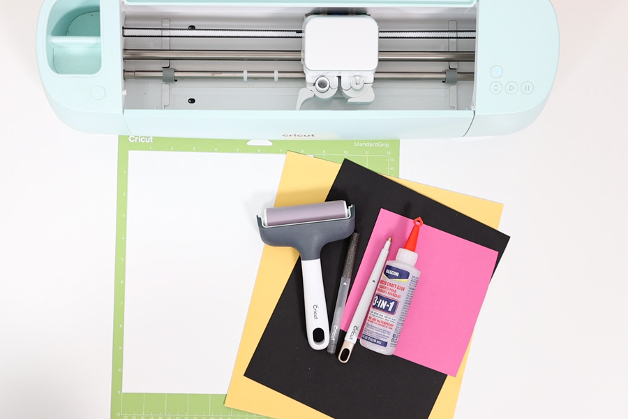 materials for making thank you cards with Cricut machine.