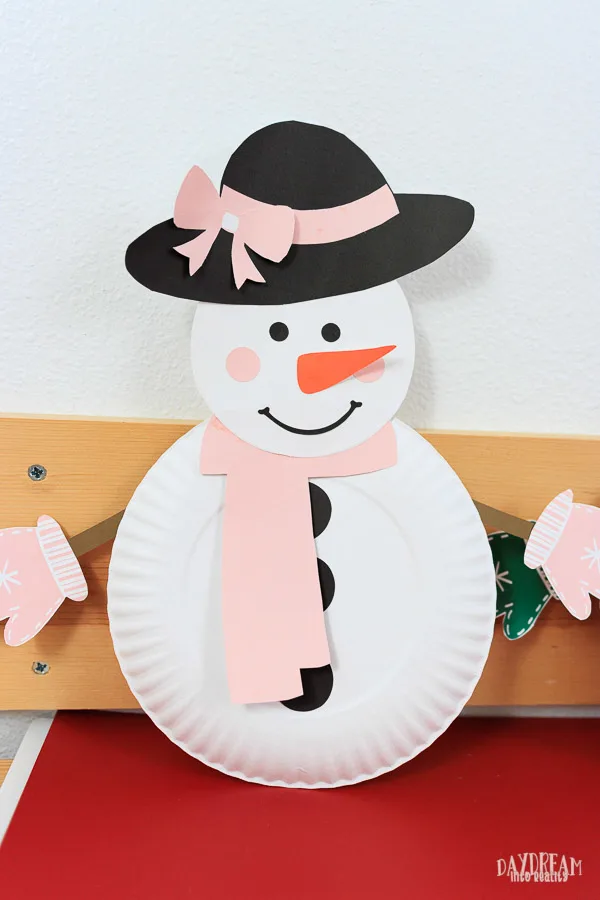 snowgirl/snowwoman paper plate craft for kids