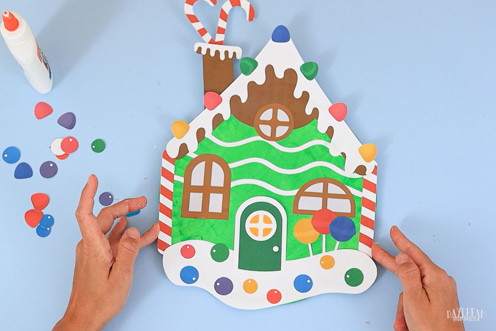 final paper plate gingerbread house craft for kids