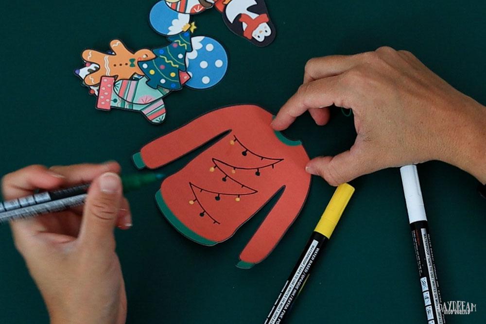 decorate ugly sweater with markers